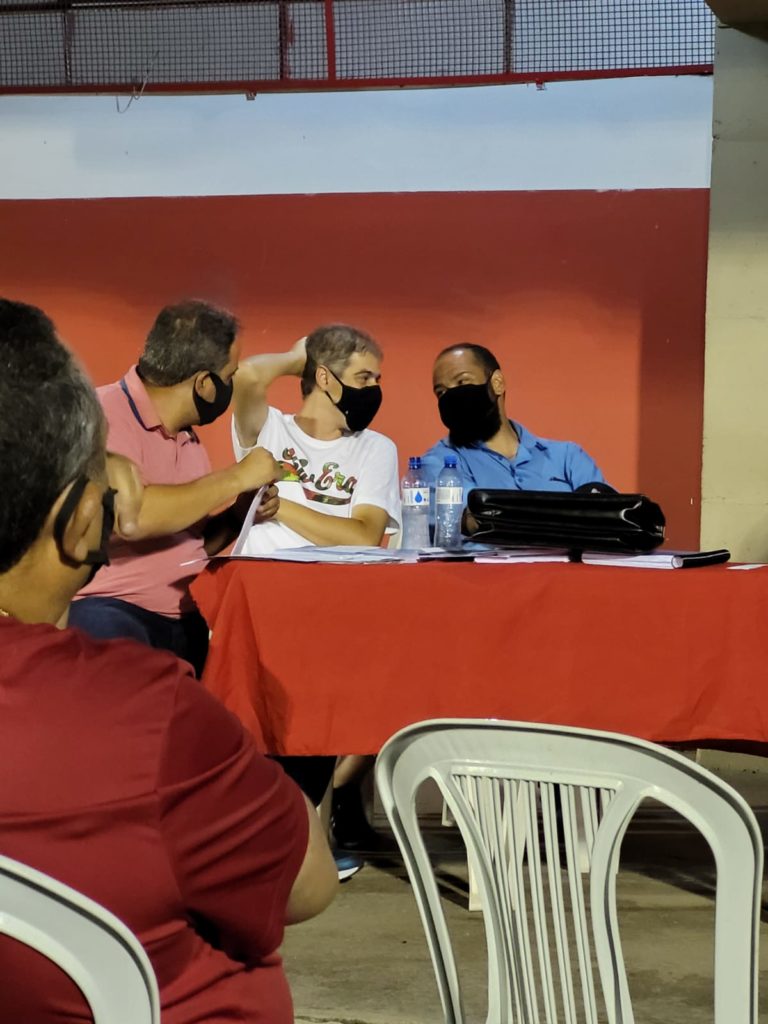 Diretoria Executiva do Villa Nova participa da reunião do Conselho Deliberativo, na foto o presidente Bruno Sarti junto aos vices Cláudio Horta e Tiago Tito 