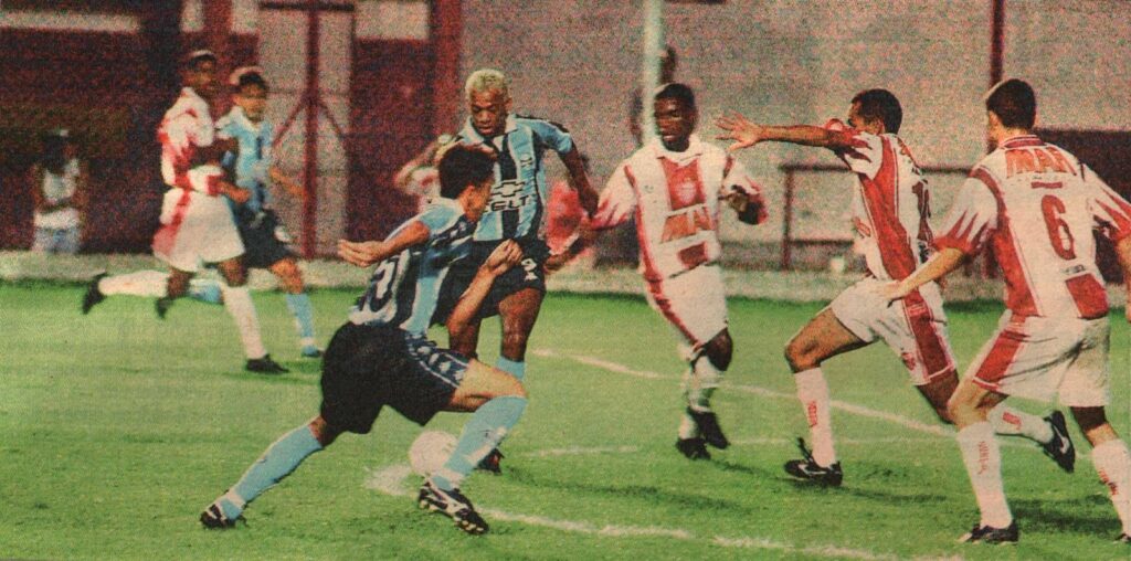 Villa Nova 3x2 Grêmio 2001
