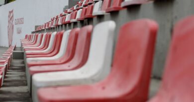 Cadeiras do Alçapão do Bonfim em Nova Lima, estádio do Villa Nova